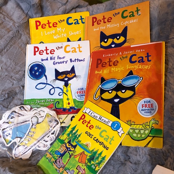 Pete the cat bundle - Picture 2 of 14